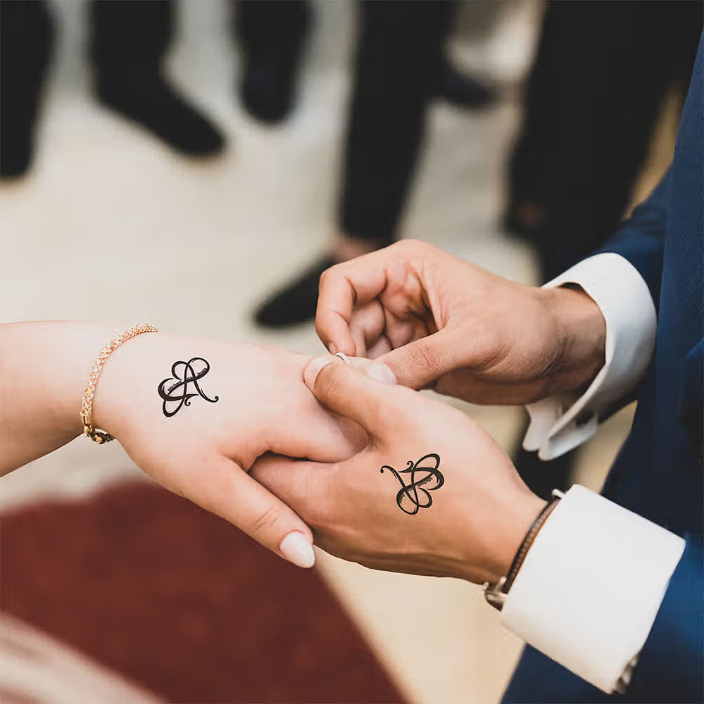 Feir Kjærligheten med Unike Detaljer: En Guide til Personlige Tatoveringer for Par
