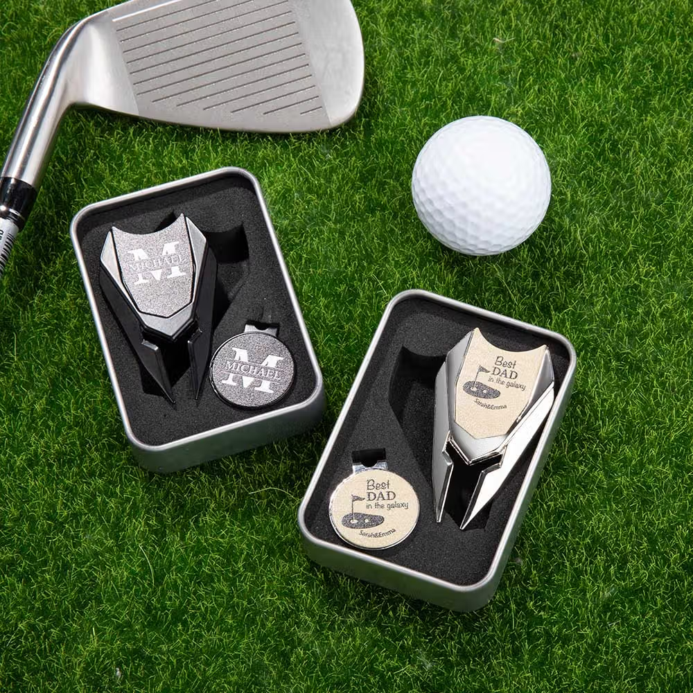 Den Perfekte Gaven til Golfspilleren: Personlig Reparasjonsverktøy og Ballmarkør